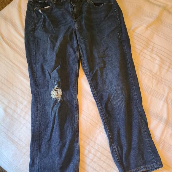 Plus sized 20 denim crops - Picture 1 of 3